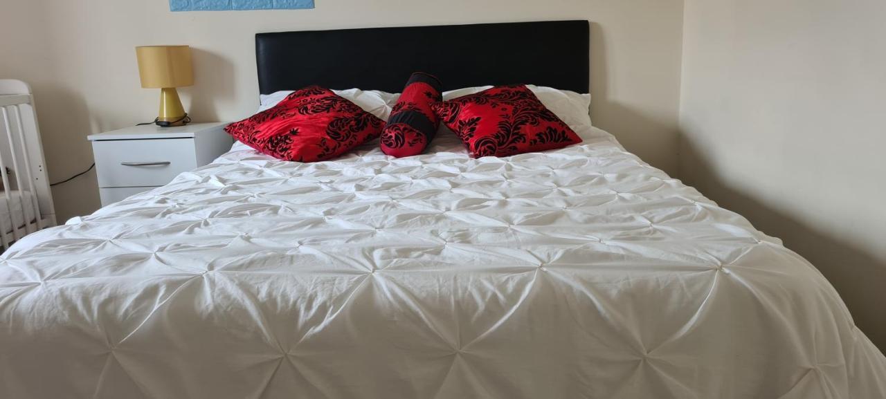 Exquisite Reserves Mk Apartman Milton Keynes Kültér fotó